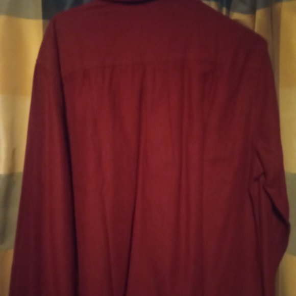 New Men's shirt St John's bay size large color maroon - Picture 3 of 6